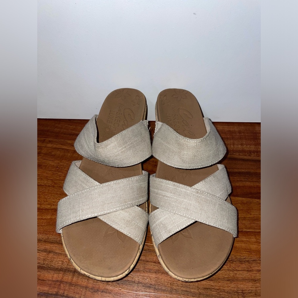 Skechers Luxe Foam Wedge Sandals